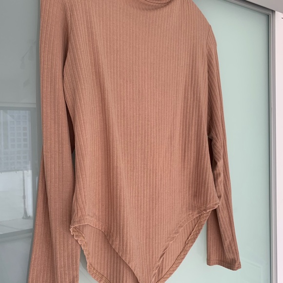High necked, ribbed long-sleeve body suit in Tan - Picture 2 of 2